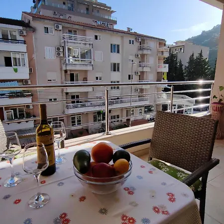 Avanti Apartment *